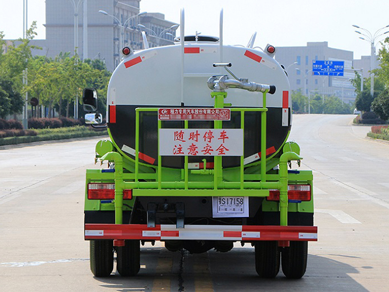 東風多利卡5方灑水車